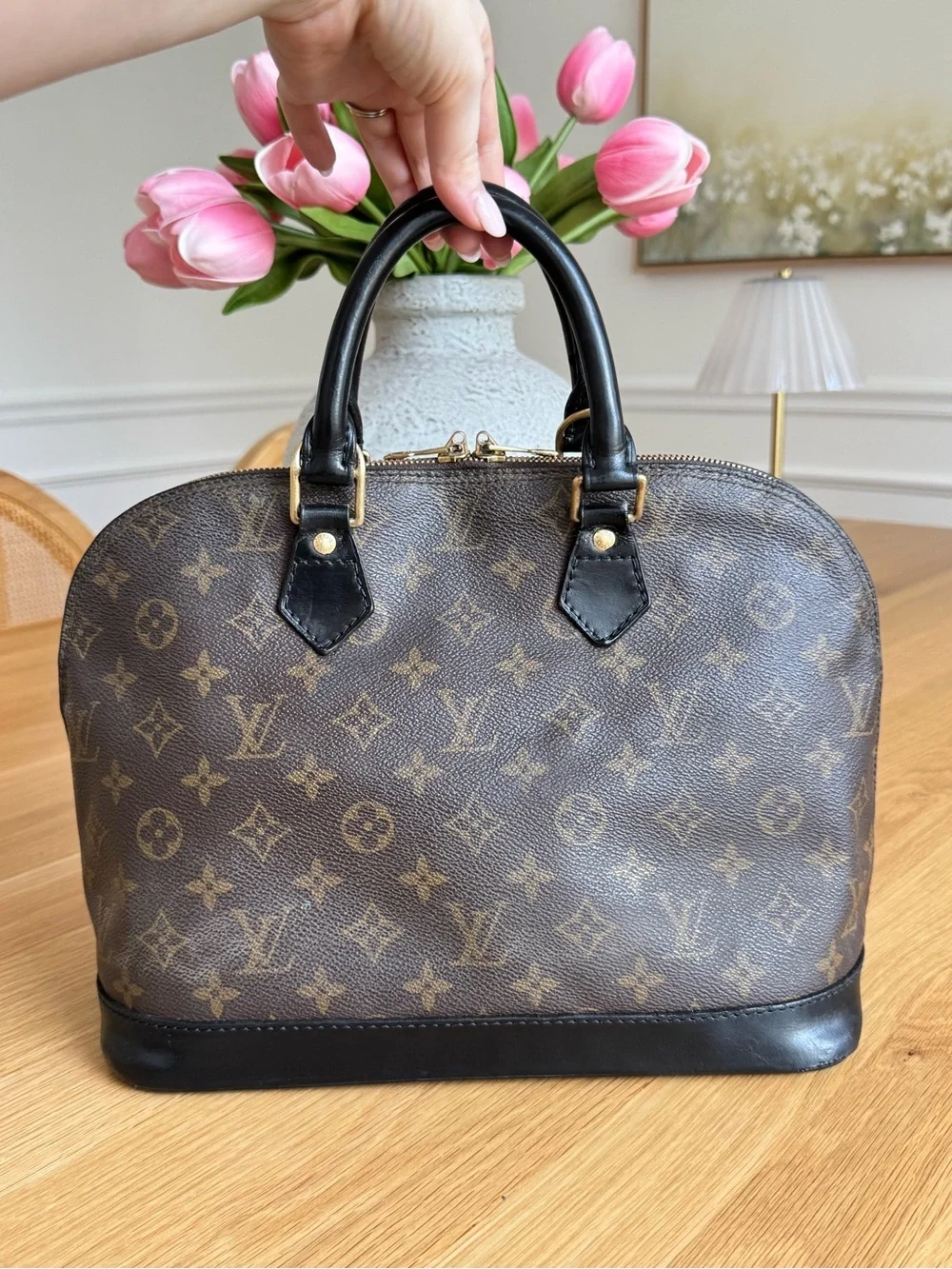 ✅AUTHENTIC✅LOUIS VUITTON ALMA PM